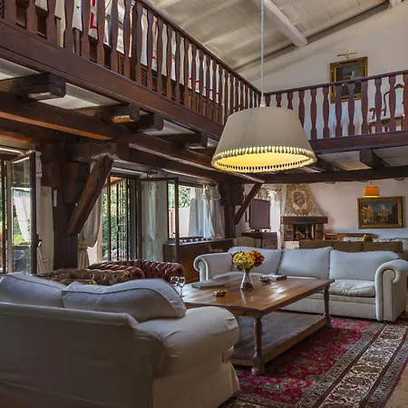 מלון Castello Di Torcrescenza 3*