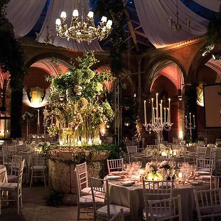 فندق Castello Di Torcrescenza 3*