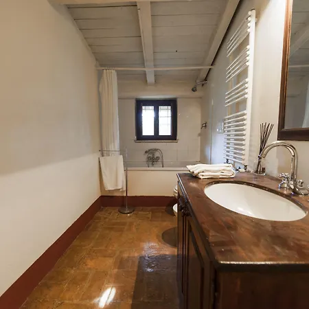 Castello Di Torcrescenza Отель 3*